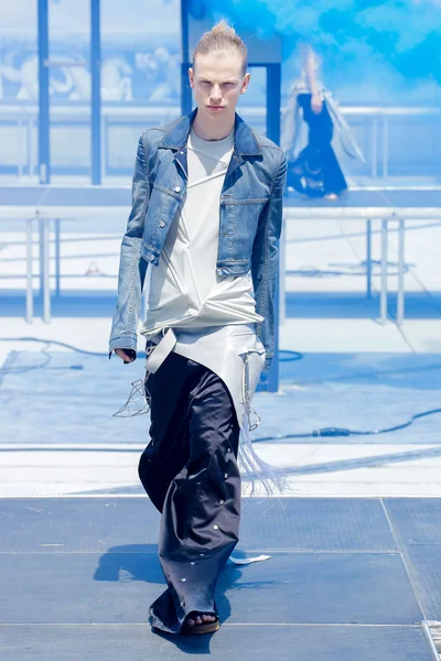 Look 6
